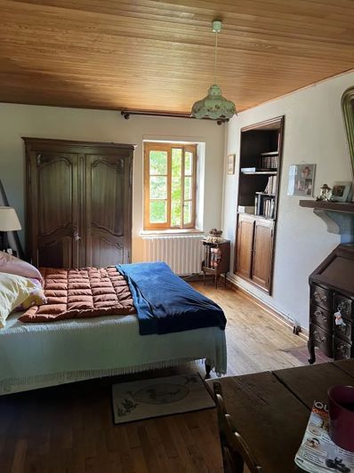 Image No.12-2 Bed House for sale