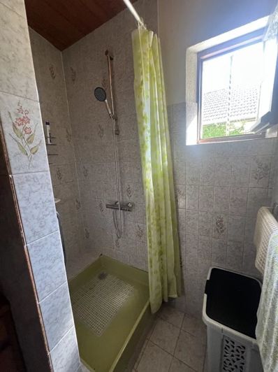 Image No.4-2 Bed House for sale