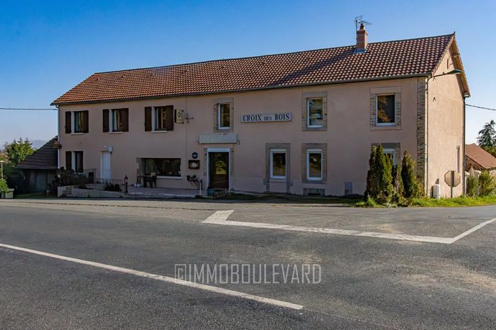 Image No.1-8 Bed House for sale