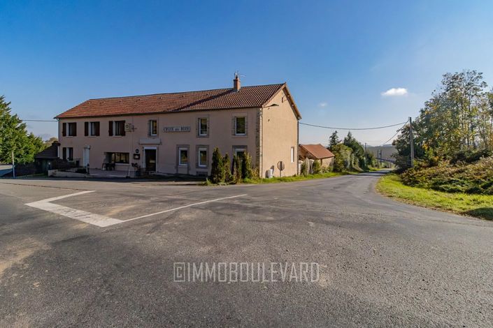 Image No.2-8 Bed House for sale