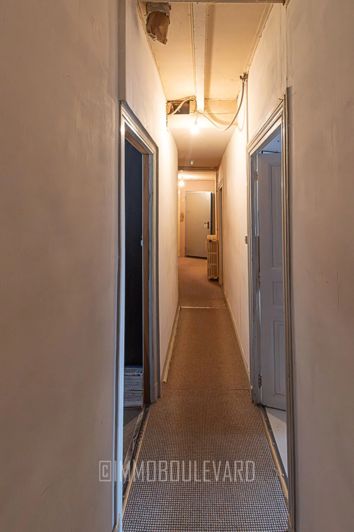 Image No.25-8 Bed House for sale