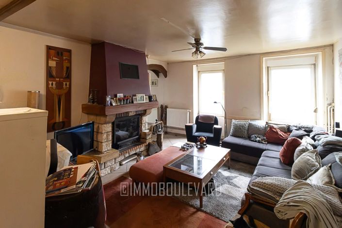 Image No.26-8 Bed House for sale