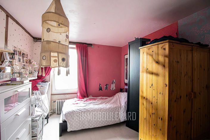 Image No.27-8 Bed House for sale