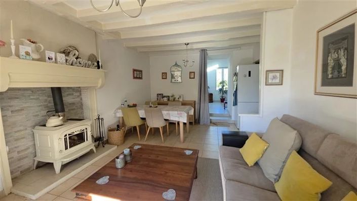 Image No.11-2 Bed House for sale