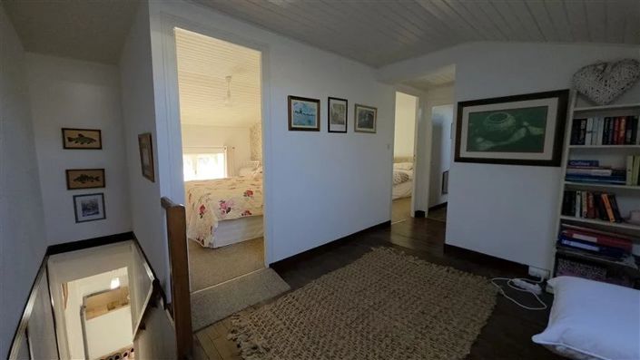 Image No.13-2 Bed House for sale