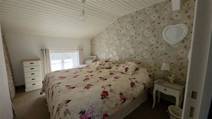 Image No.14-2 Bed House for sale