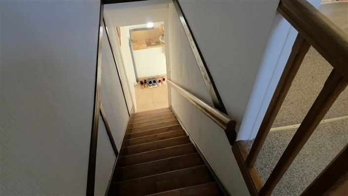 Image No.18-2 Bed House for sale