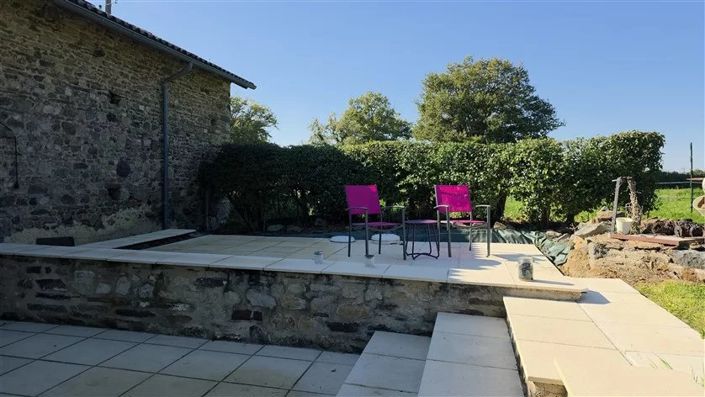 Image No.9-2 Bed House for sale