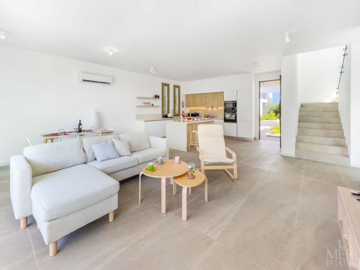 Image No.18-3 Bed Villa for sale