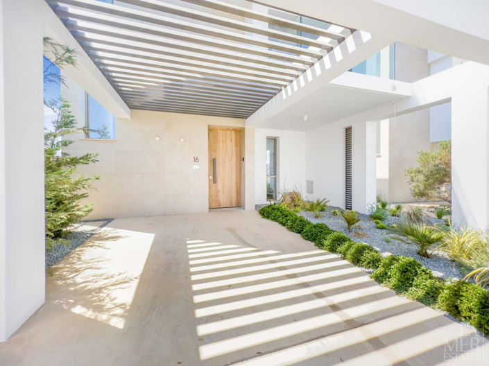 Image No.7-3 Bed Villa for sale