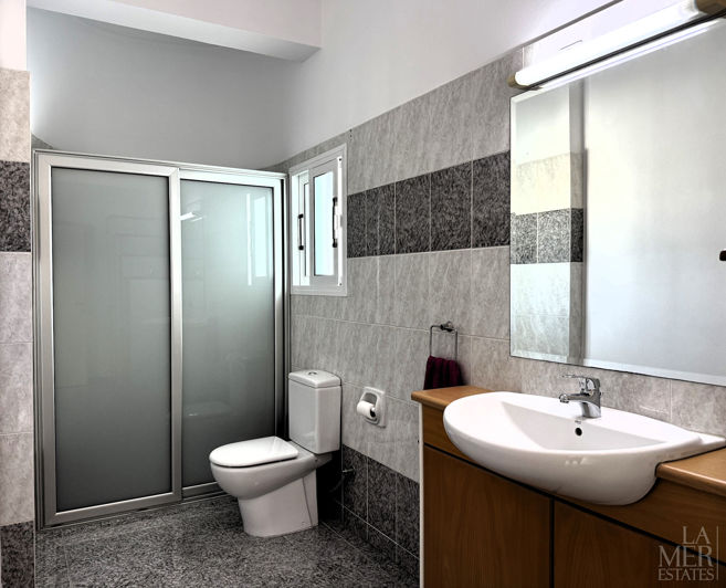 Image No.7-3 Bed Villa for sale