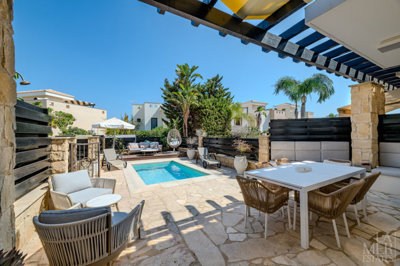 2 Bed Townhouse for sale