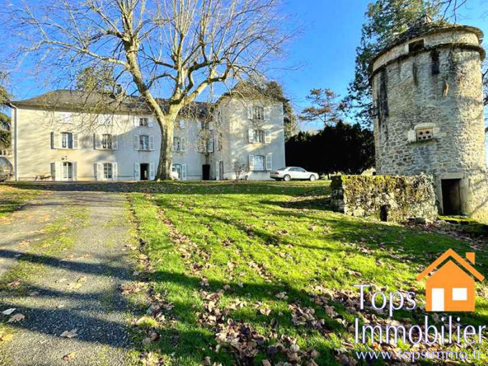 Image No.1-8 Bed Property for sale