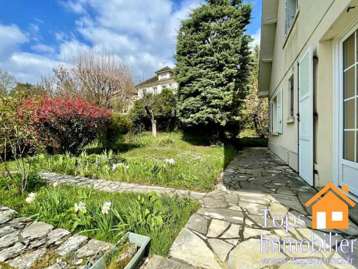 Image No.18-4 Bed House for sale