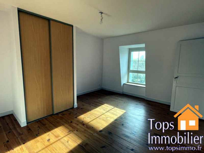 Image No.12-6 Bed Property for sale