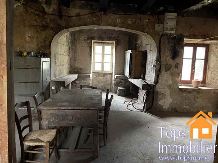 Image No.15-6 Bed Property for sale