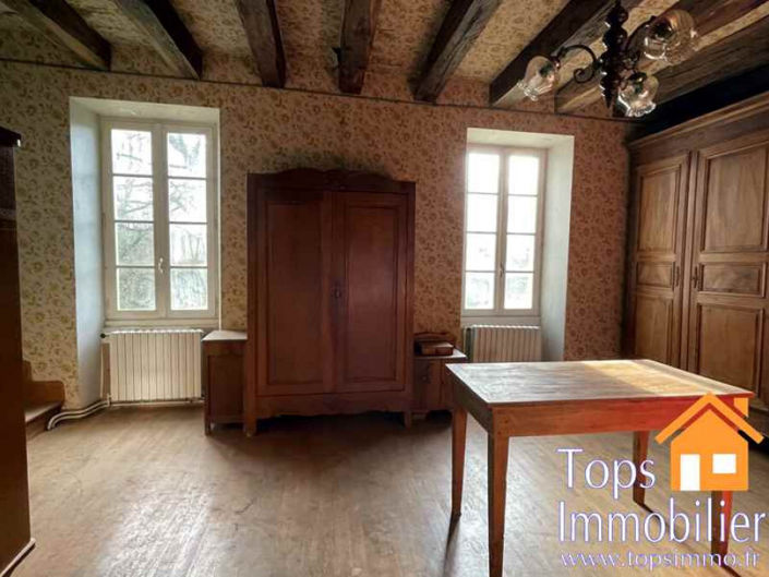 Image No.19-6 Bed Property for sale