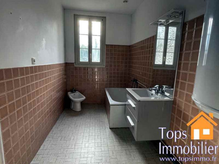 Image No.8-6 Bed Property for sale