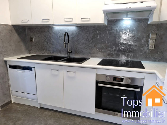 Image No.2-1 Bed Property for sale