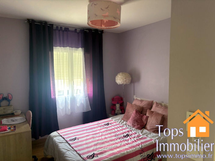 Image No.10-3 Bed House for sale