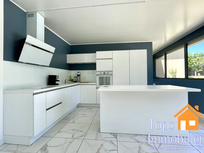 Image No.6-4 Bed House for sale