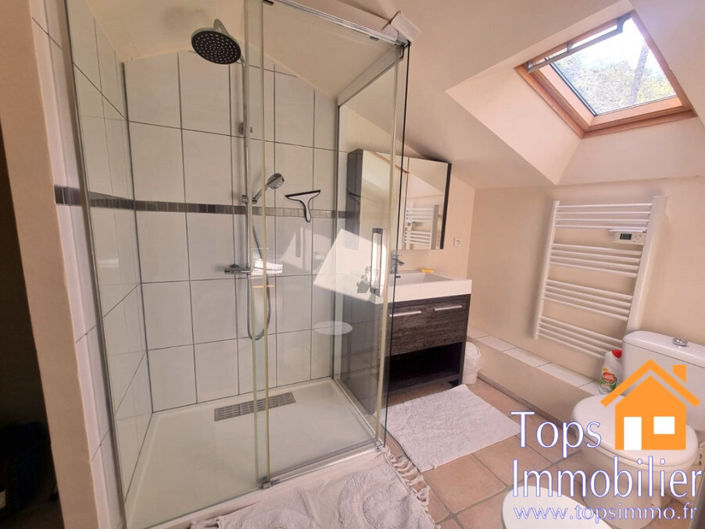 Image No.11-2 Bed Property for sale