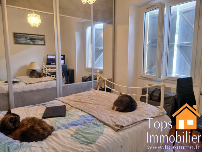 Image No.7-2 Bed Property for sale