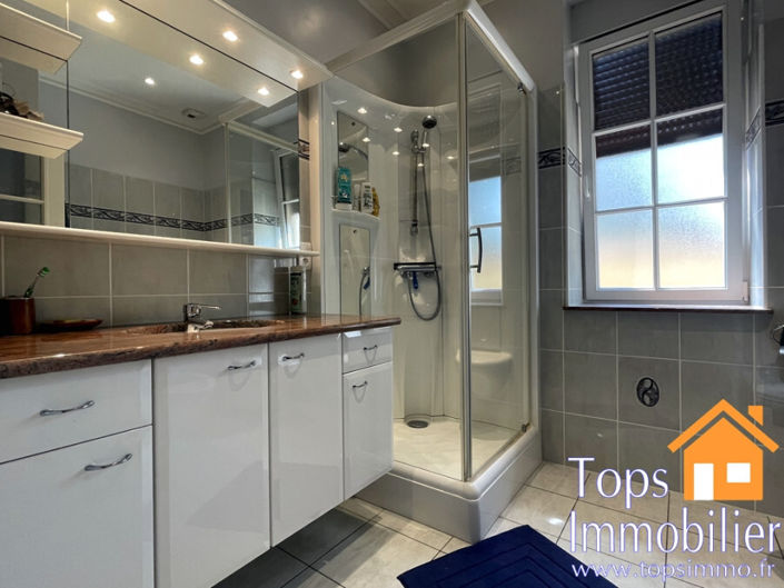 Image No.19-6 Bed House for sale