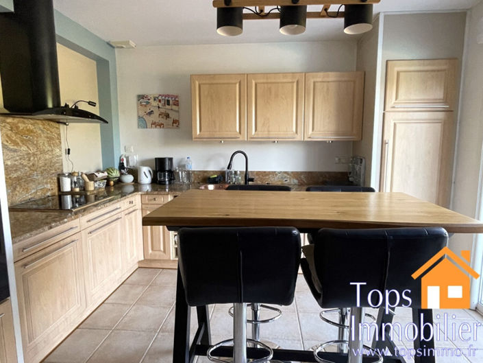 Image No.6-5 Bed House for sale