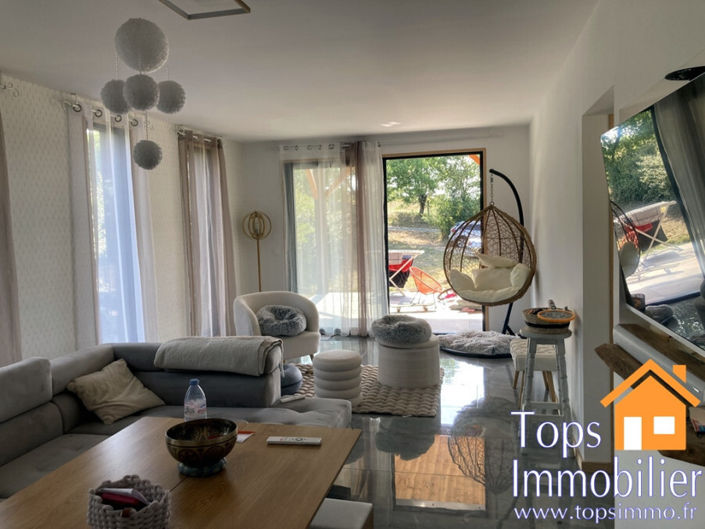 Image No.11-4 Bed Property for sale