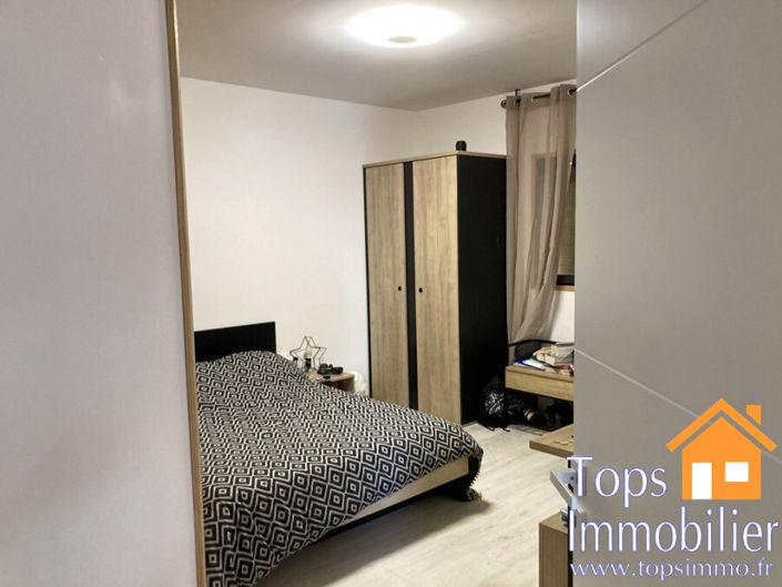 Image No.15-4 Bed Property for sale