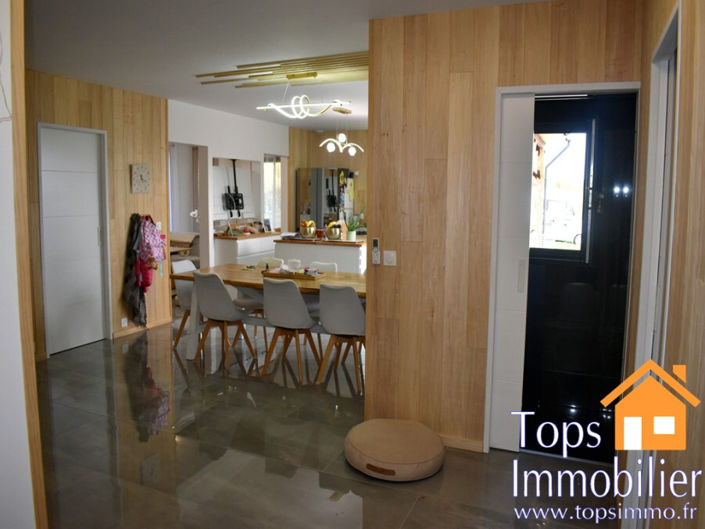 Image No.9-4 Bed Property for sale