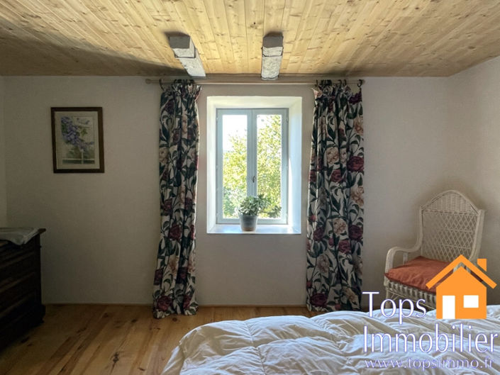 Image No.8-6 Bed House for sale