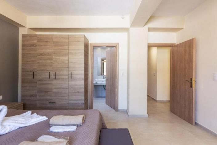 Image No.15-5 Bed Villa for sale