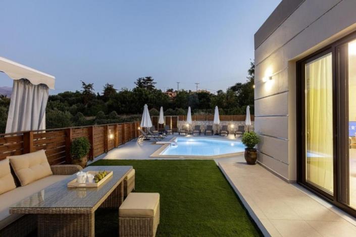 Image No.5-5 Bed Villa for sale