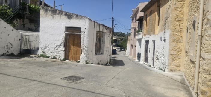 Image No.8-1 Bed Village House for sale