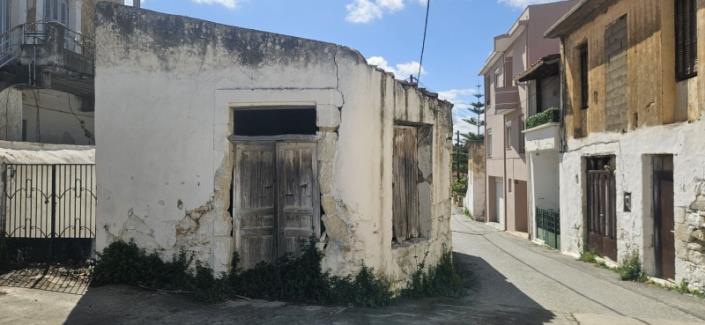 Image No.2-1 Bed Village House for sale