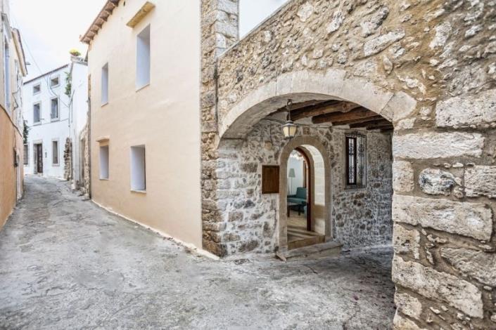 Image No.2-2 Bed Maisonette for sale