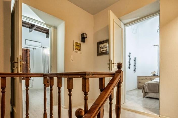 Image No.7-2 Bed Maisonette for sale