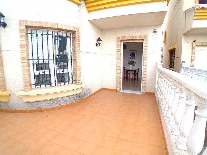 Image No.2-3 Bed Villa / Detached for sale