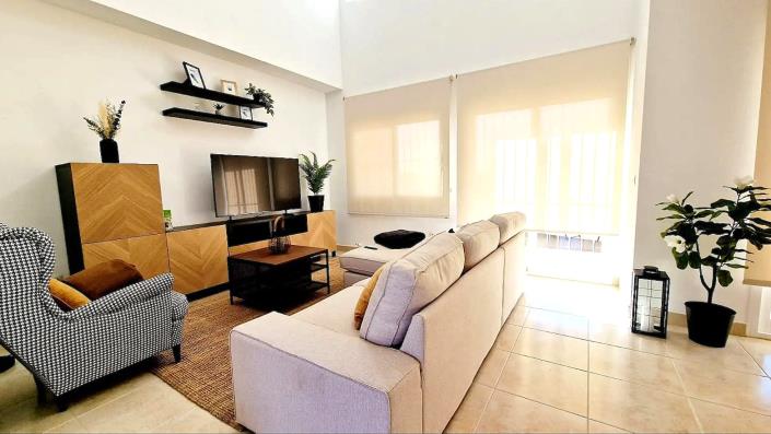 Image No.12-4 Bed Villa / Detached for sale