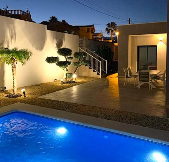 Image No.19-3 Bed Villa / Detached for sale