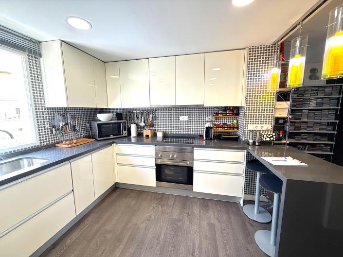 Image No.4-3 Bed Penthouse for sale