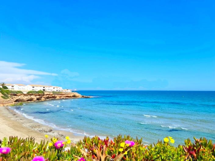 Image No.13-3 Bed Townhouse for sale