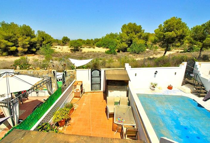 Image No.19-3 Bed Townhouse for sale