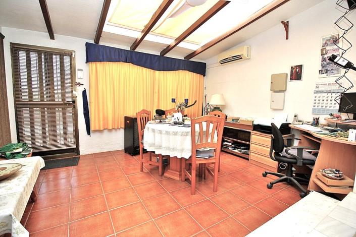 Image No.23-3 Bed Townhouse for sale