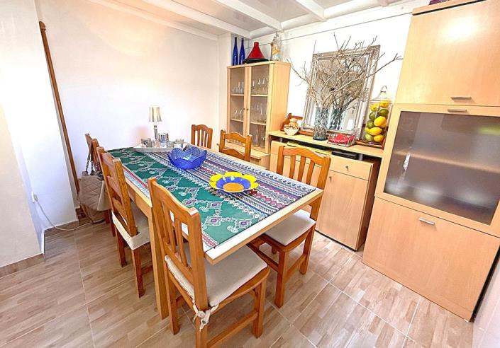 Image No.14-2 Bed Townhouse for sale