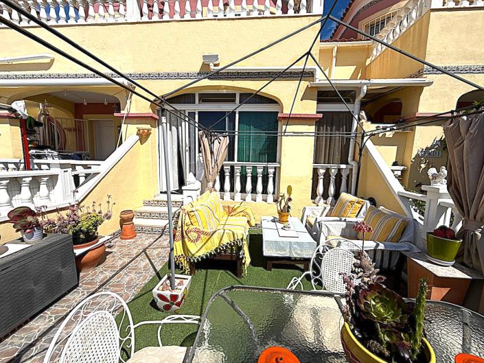 Image No.1-2 Bed Townhouse for sale