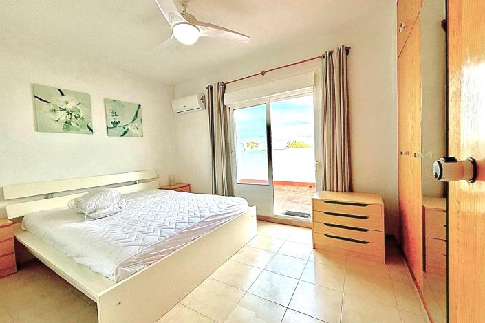 Image No.13-3 Bed Villa for sale