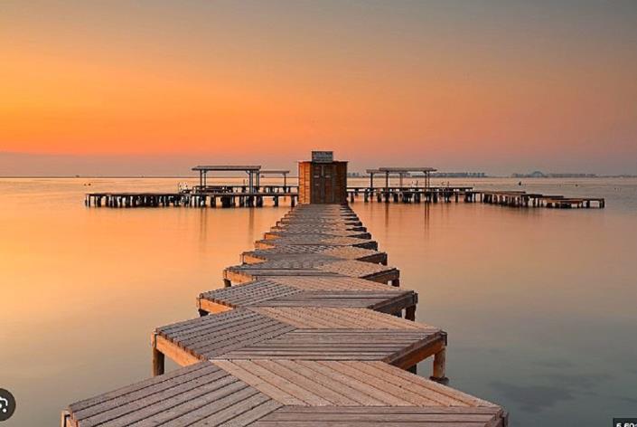 Image No.13-4 Bed Semi-Detached for sale